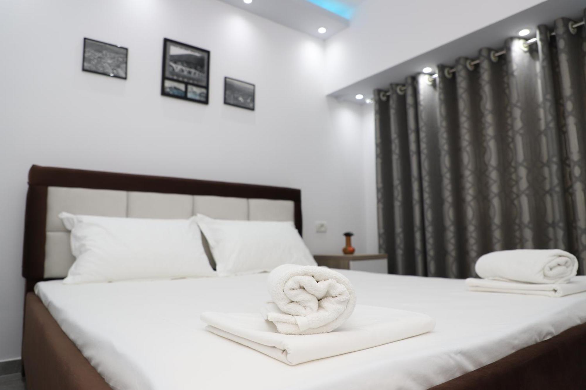 Vila Toska เบราท ภายนอก รูปภาพ